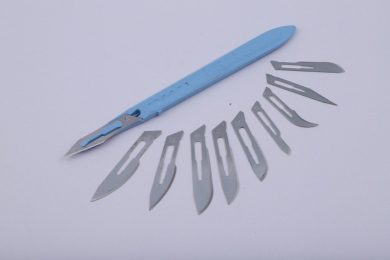 What Do the Numbers on the Scalpel Blades Indicate?